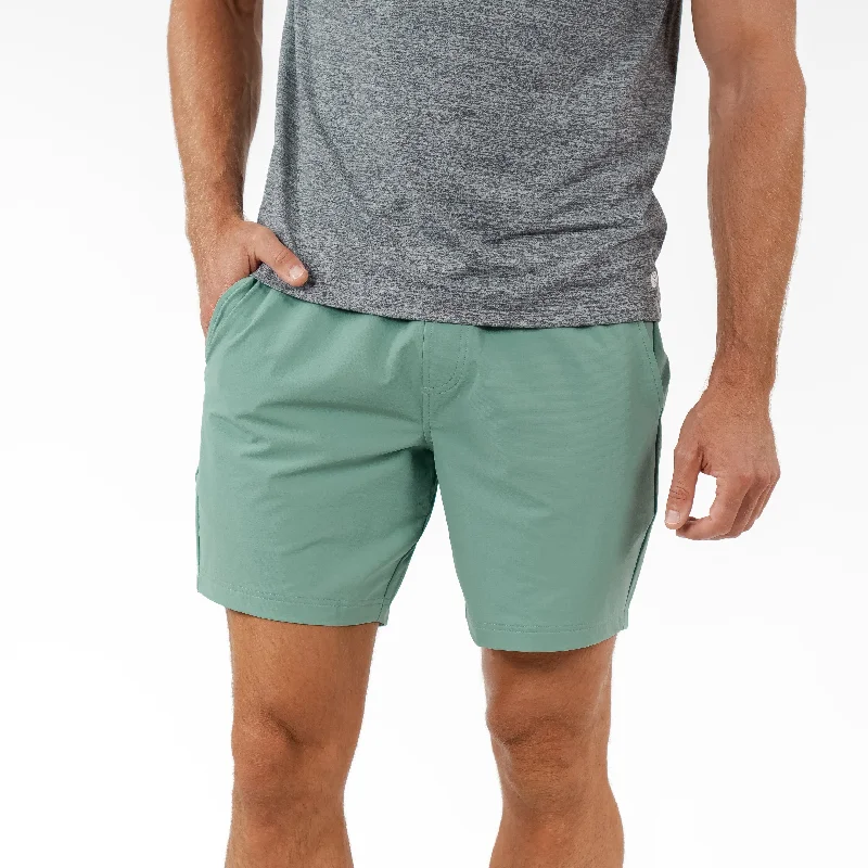 Trendy Sweaters Everyday Short | Solid - Bullfrog Green