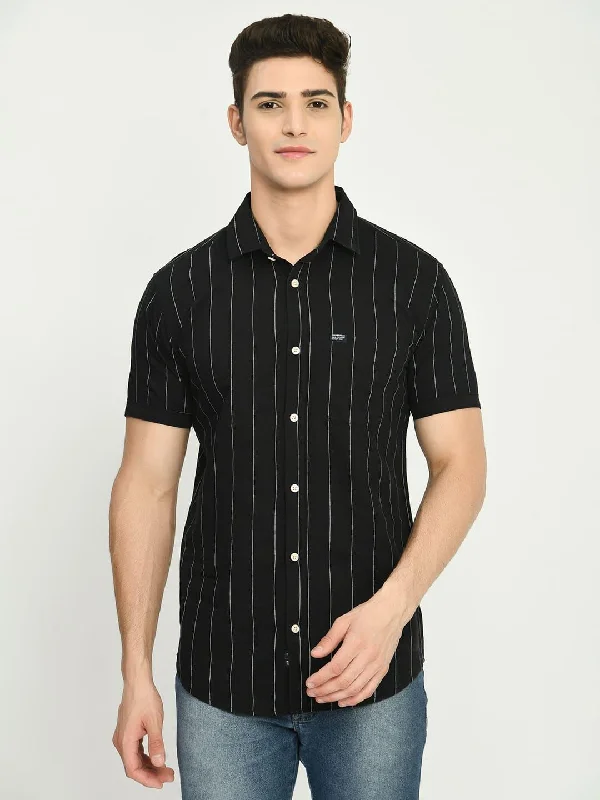 Sporty Blazers Men's Black Stripes Cotton Spread Collar Shirt